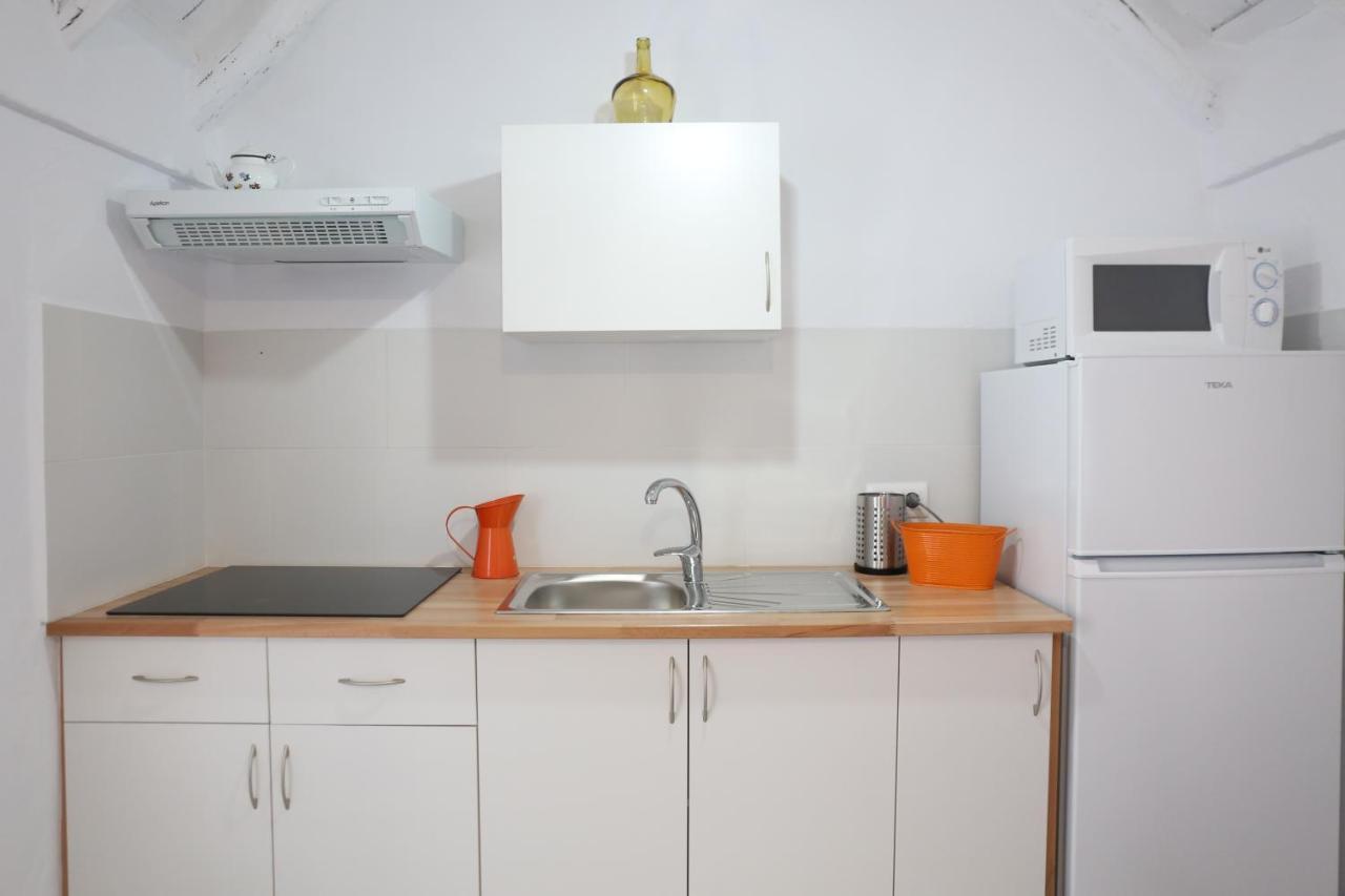 Vivienda Turistica De Alojamiento Rural Silla Vieja เวเฮร์ เด ลา ฟรอนเตรา ภายนอก รูปภาพ