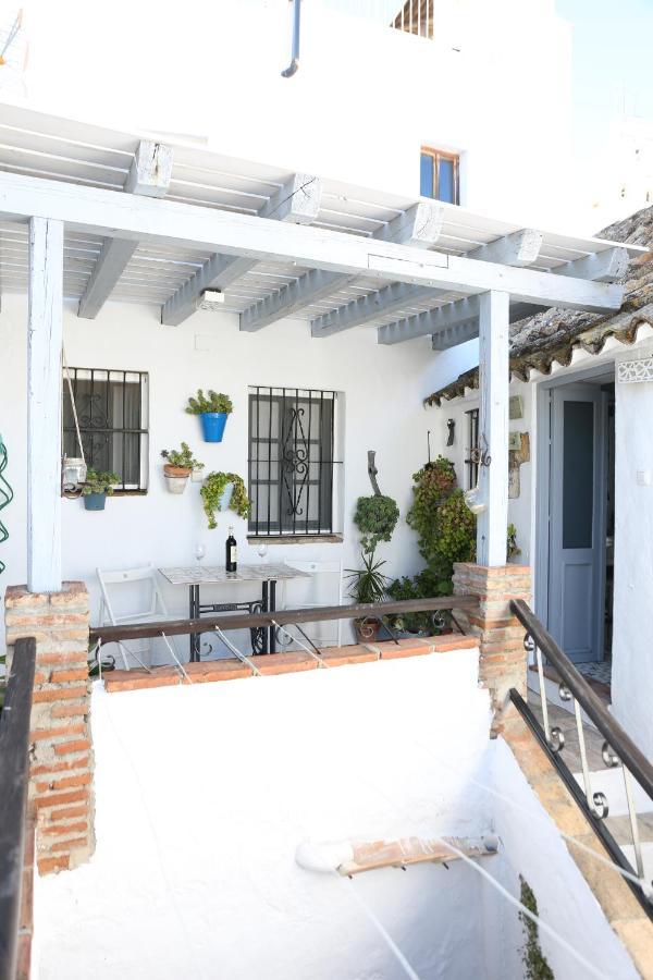 Vivienda Turistica De Alojamiento Rural Silla Vieja เวเฮร์ เด ลา ฟรอนเตรา ภายนอก รูปภาพ