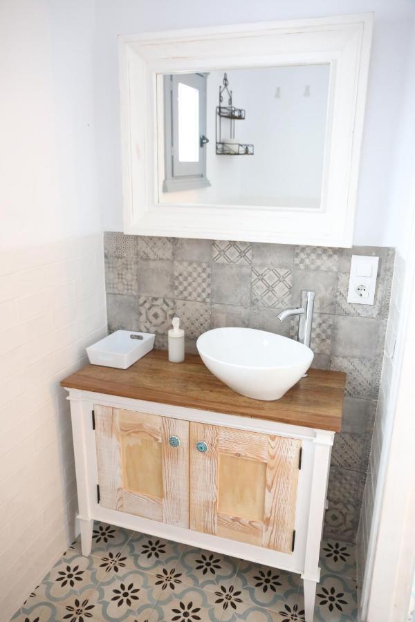 Vivienda Turistica De Alojamiento Rural Silla Vieja เวเฮร์ เด ลา ฟรอนเตรา ภายนอก รูปภาพ